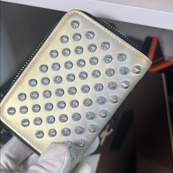 Authentic Christian Louboutin Metallic Compact Zip Card Wallet - Picture 8 of 8